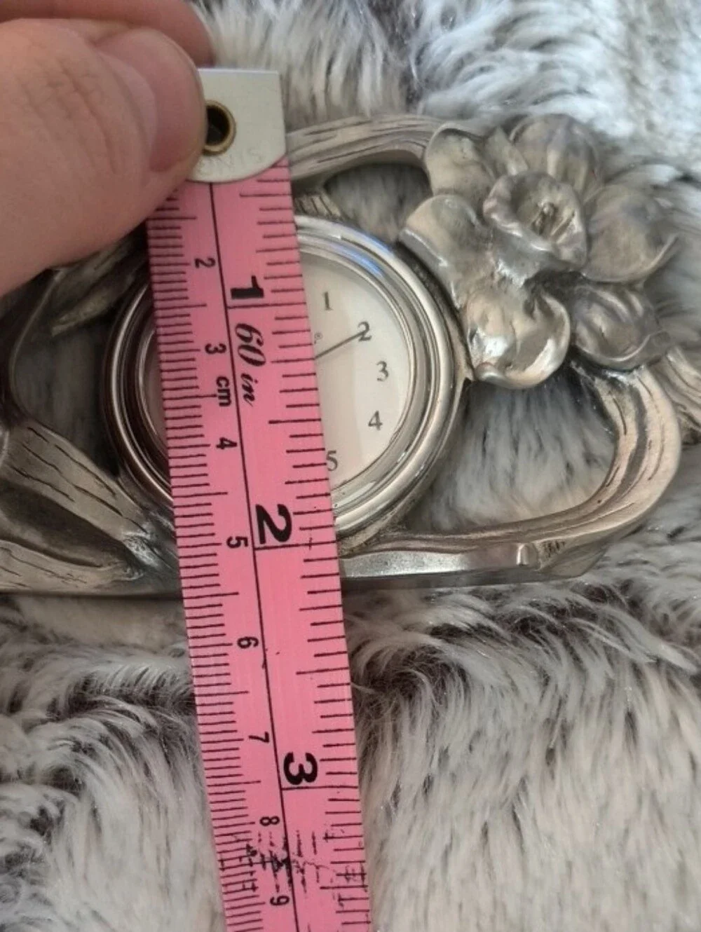 Seagull Pewter Silver Floral / Daffodils Small Mantel Clock - Silver - Vintage